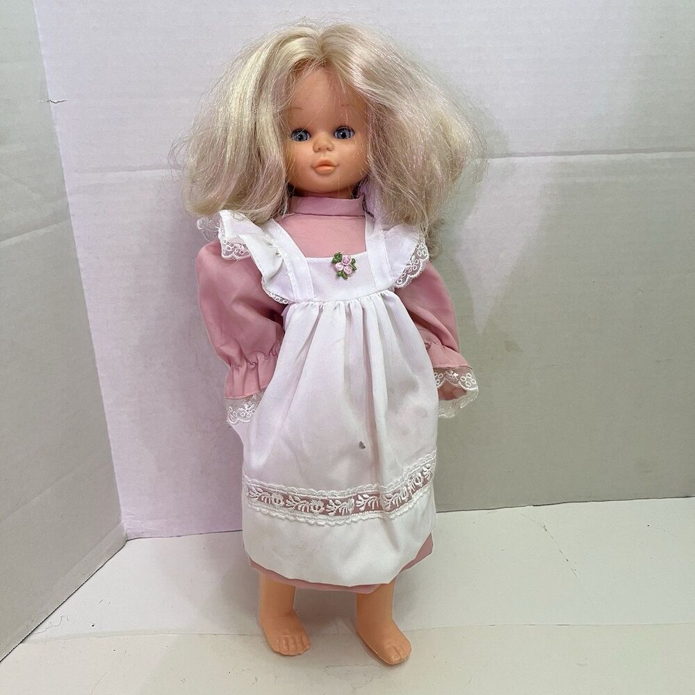 Famous Doll 16” Spain Blonde Hair Blue Sleeping Eyes - Picture 11 of 11